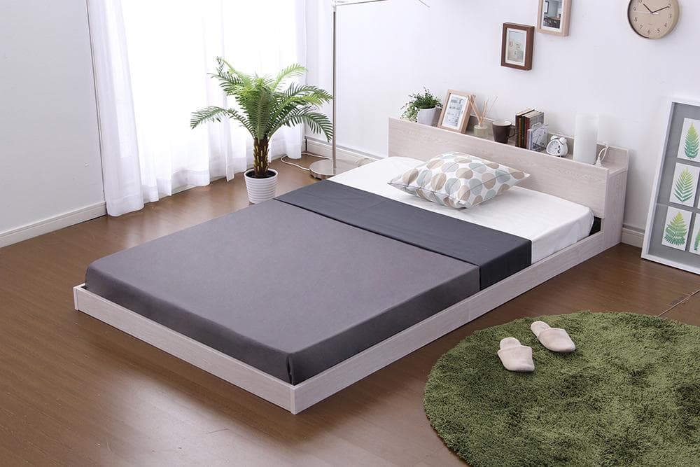 【シングル　ホワイトオーク】 棚とコンセント付きのフロアベッド <フレームのみ>