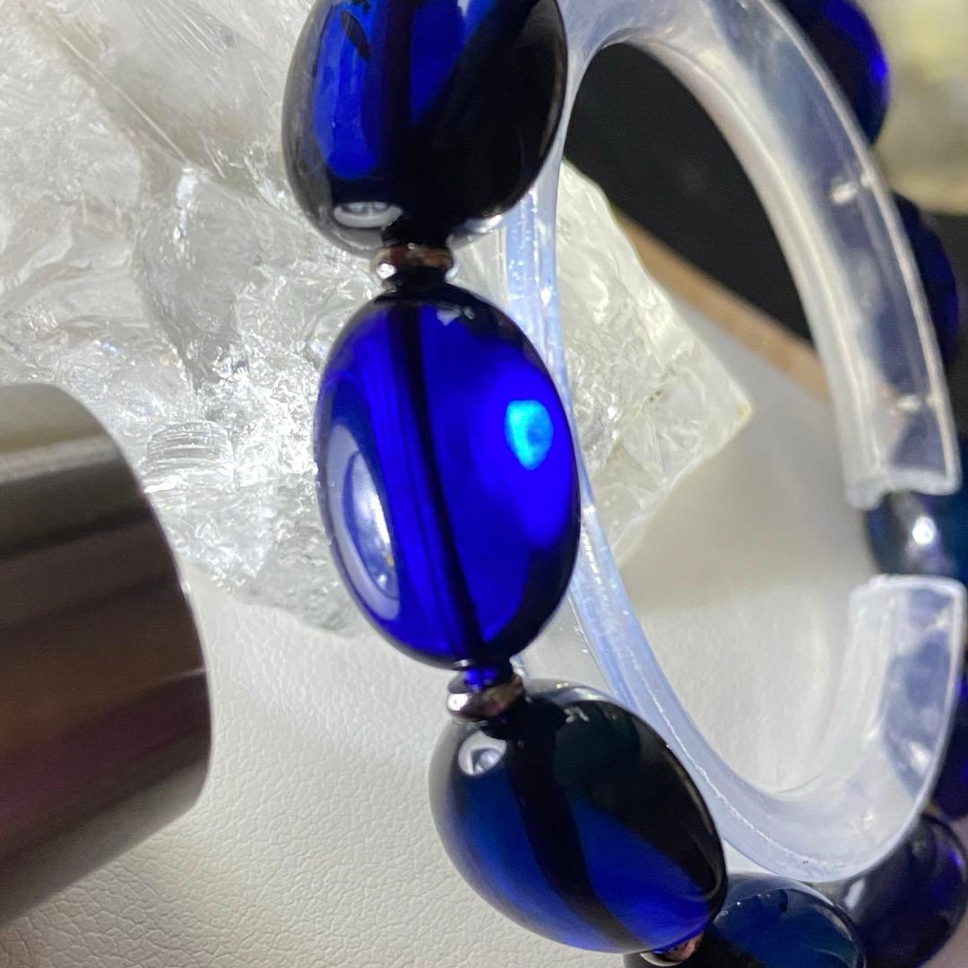 綺麗❣️リトアニア産琥珀♡サファイアブルーアンバーブレスレット