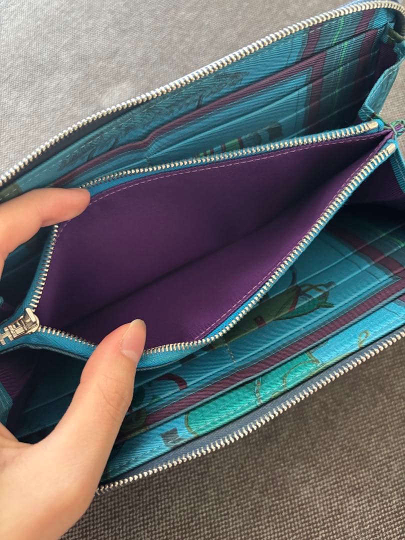 エルメス　長財布　シルクイン　ブルー