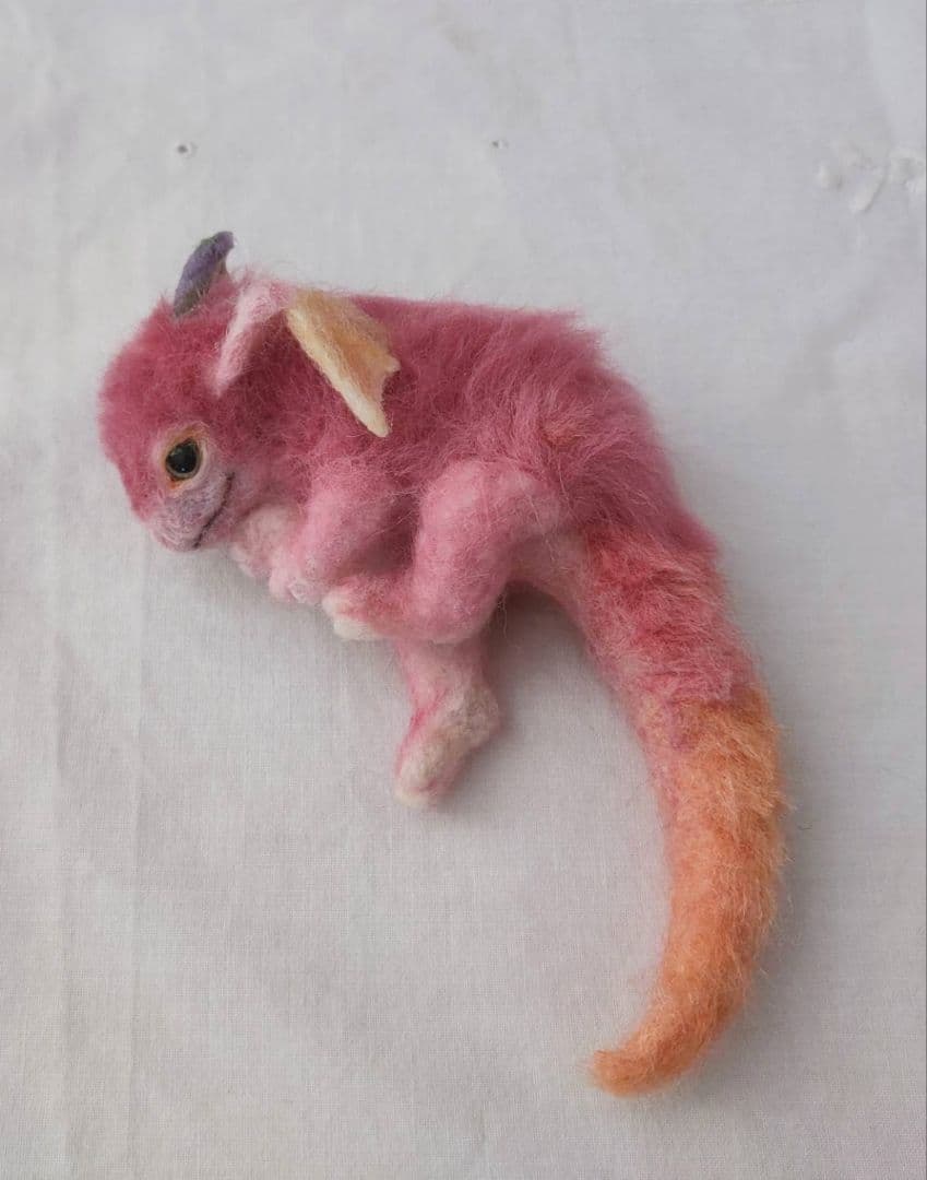 羊毛フェルト ファンタジックベビードラゴン