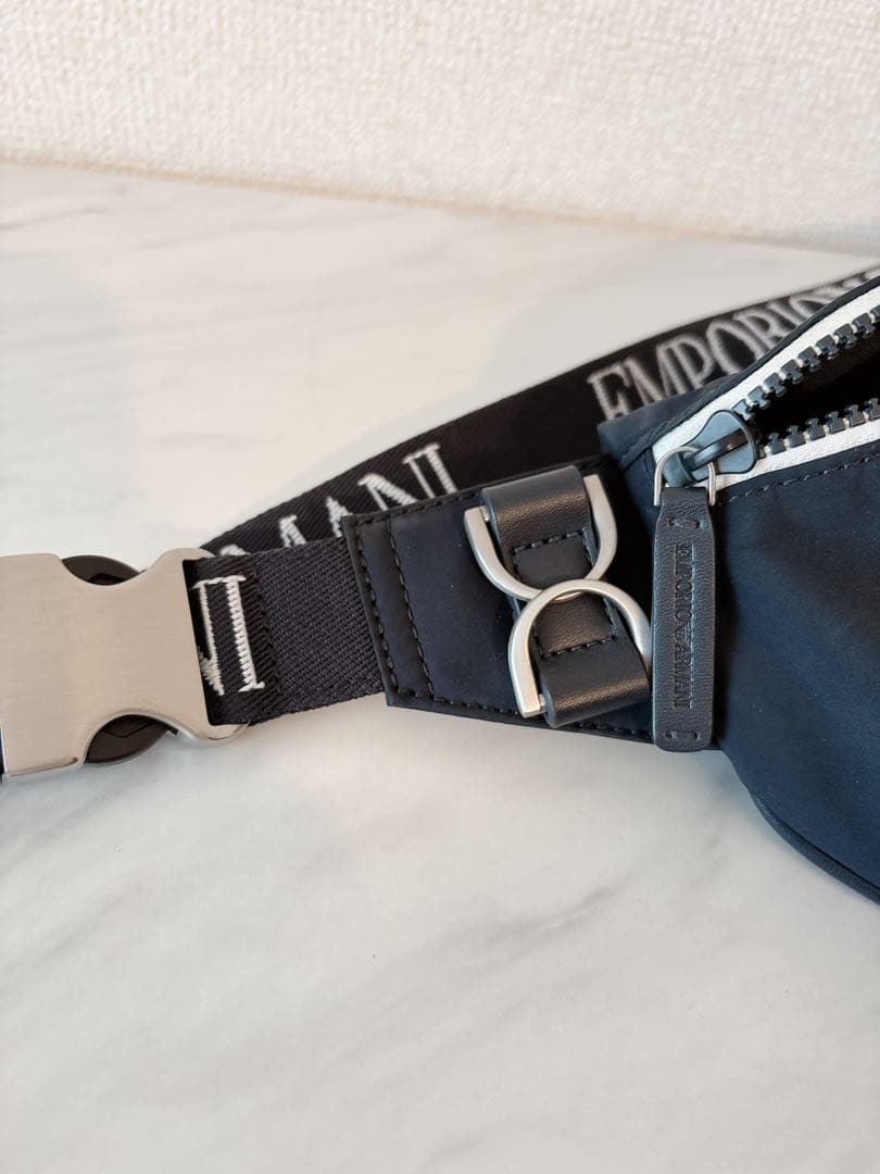 EMPORIO ARMANI ボディバッグ ネイビー