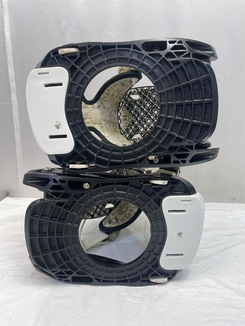 ◆ スノーボード バインディング Flow Essence [M] スノボ