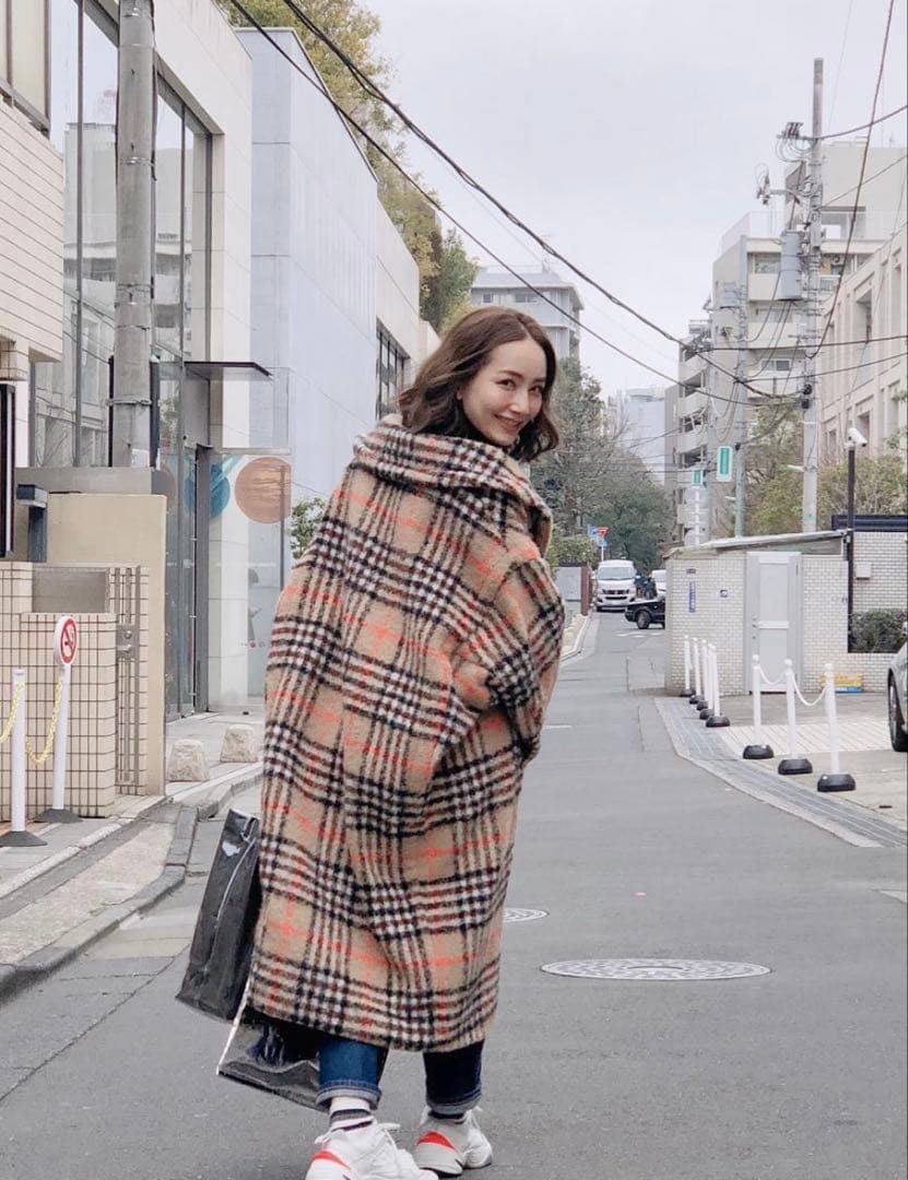 辻元舞さん着用アンユーズドチェックコート00
