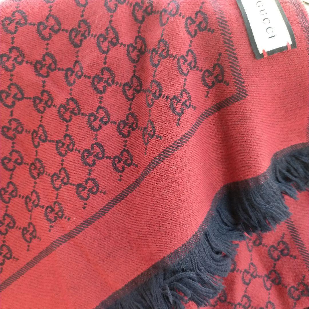 GUCCI ロゴパターン 赤 マフラー