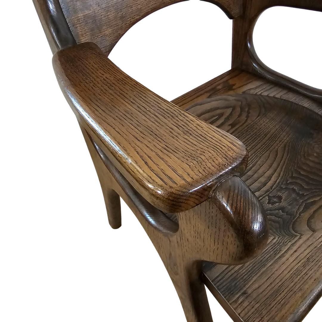 木製 アーム付き ダイニングチェア② 板座 座ぐり くり抜きデザイン 椅子