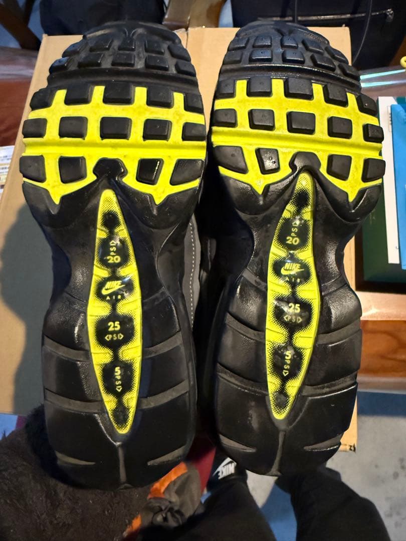靴 Nike Air Max 95 OG Neon Yellow (2020)