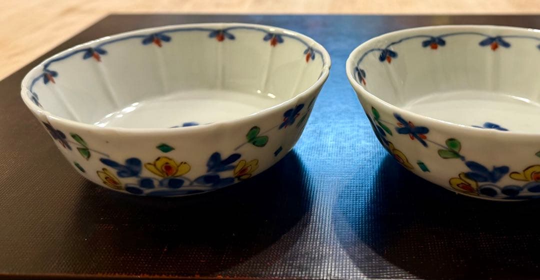 正木春蔵　正木春蔵 色絵染付草花文深皿