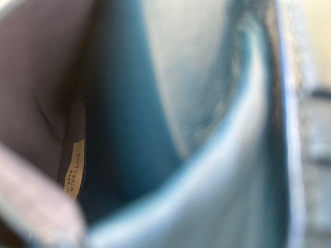 【本物】ボッテガヴェネタ　ブラックレザー 二つ折り財布