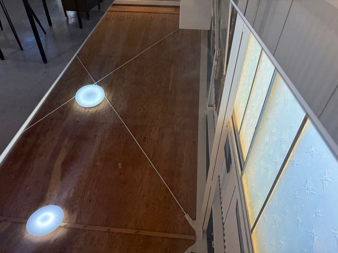 ハーフミラーキャビネットLiving houses