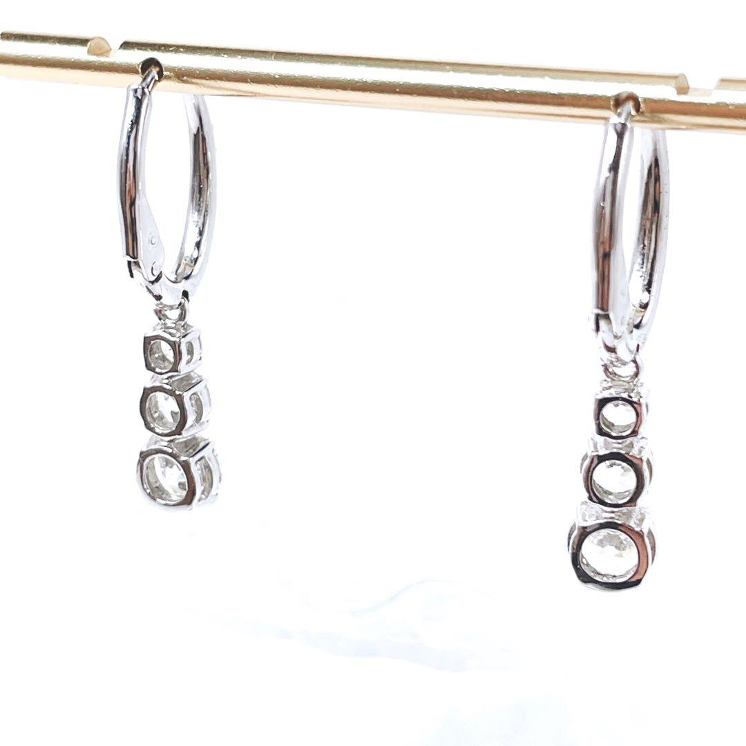 SWAROVSKI スワロフスキー　ピアス 5416155 アトラクトトリロジー