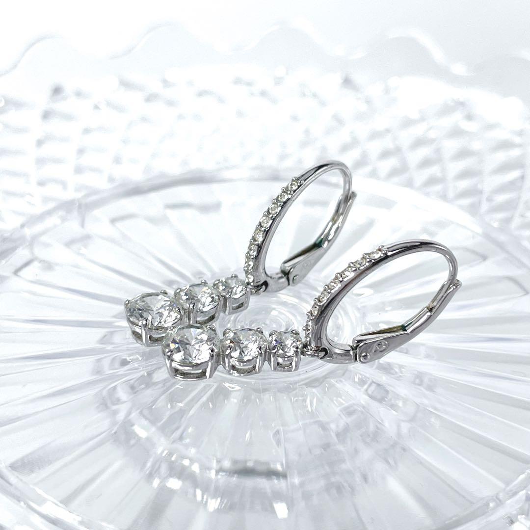 SWAROVSKI スワロフスキー　ピアス 5416155 アトラクトトリロジー
