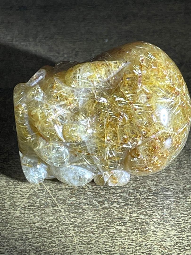 ゴールドルチルクォーツ貔貅　置物　（新品未使用）針ミチミチキラキラ金運最強