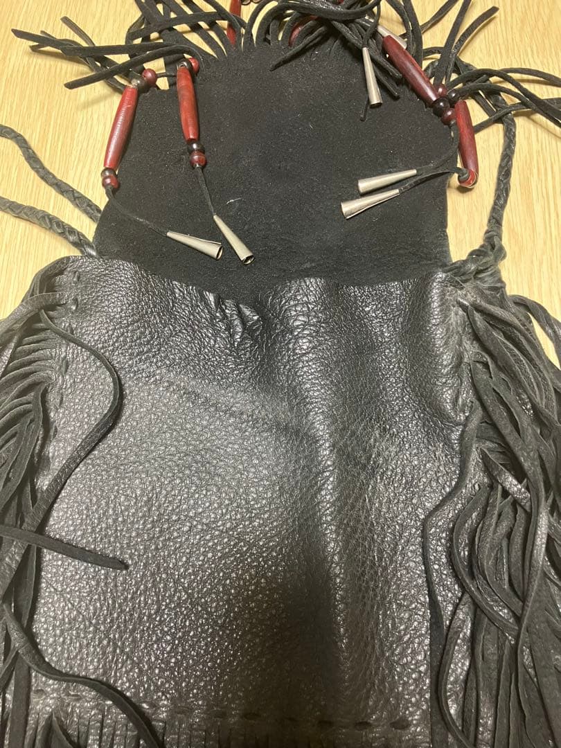 本革 メディスンバッグ ブラックレザーフリンジボディバッグ バンドメイド