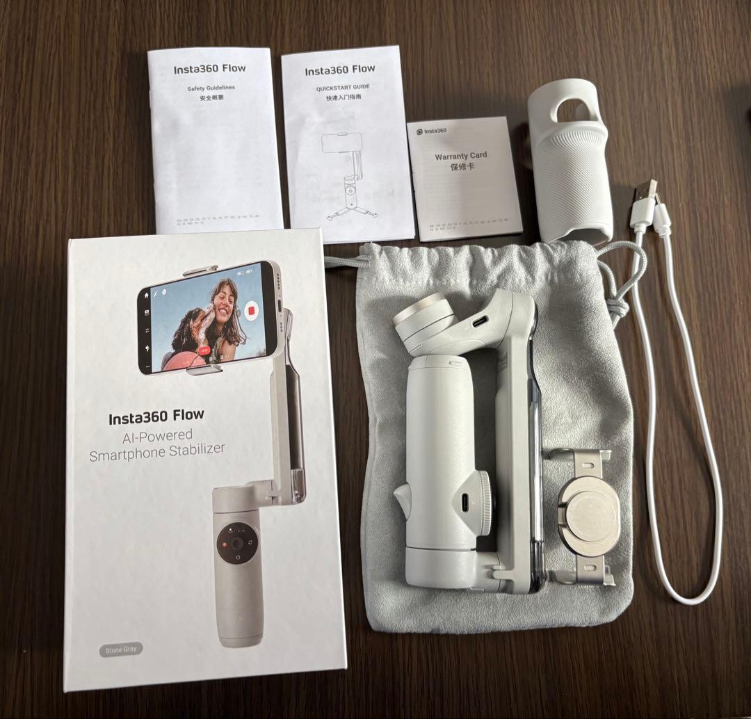 インスタ360 Flow 　AI搭載スマートフォン用ジンバル