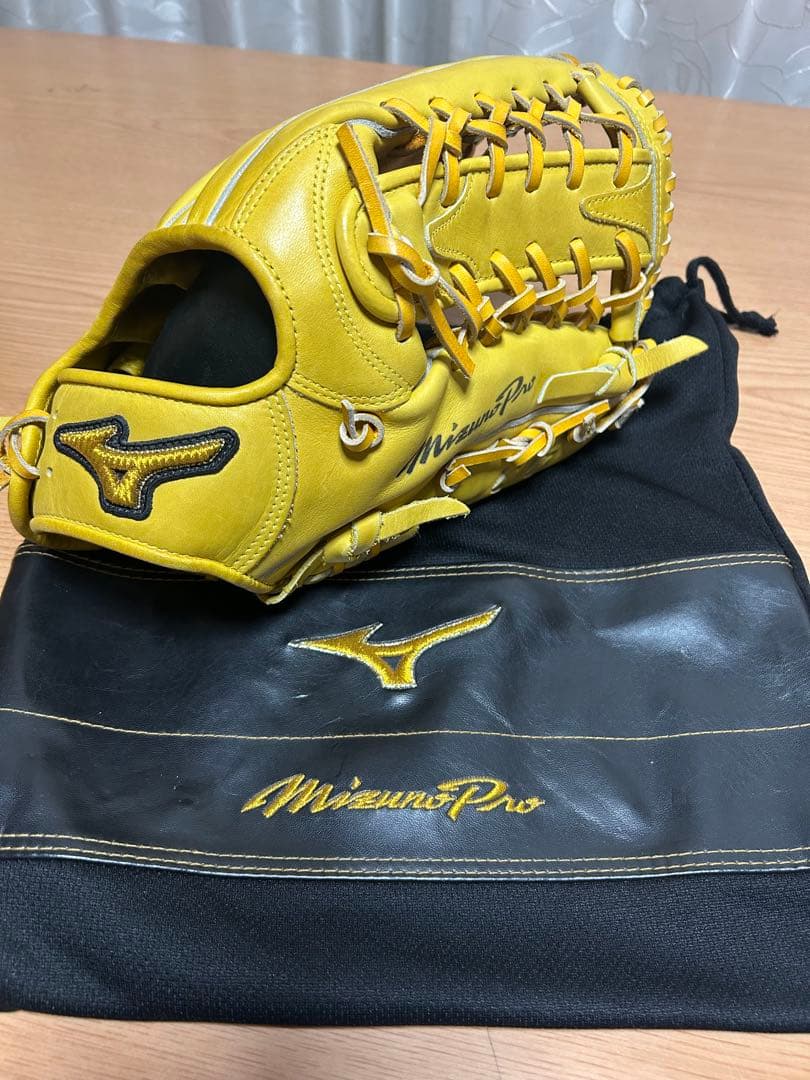 MizunoPro イエロー 野球グローブ　ミズノ　プロ