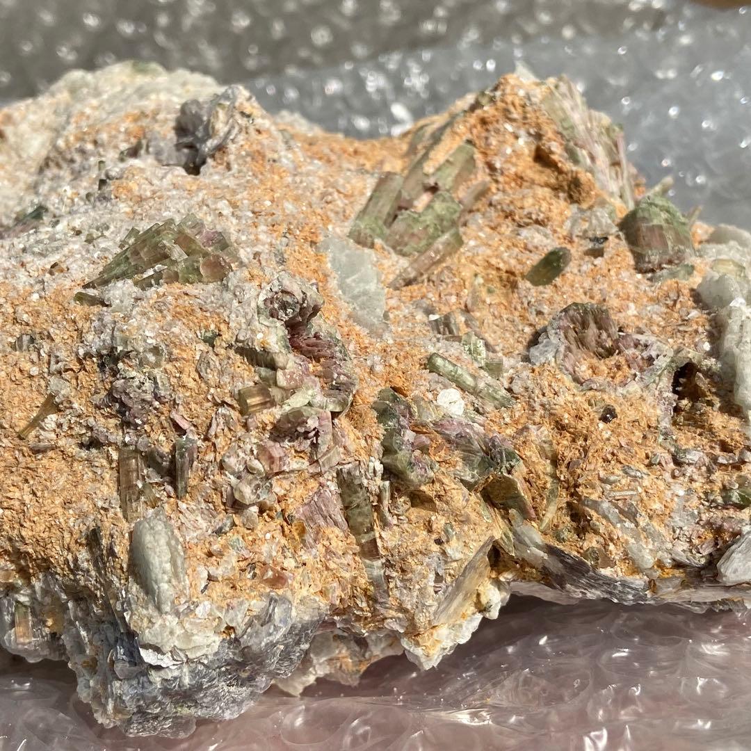 18cm ウォーターメロン　トルマリン　レピドライト　ブラジル　鉱物標本