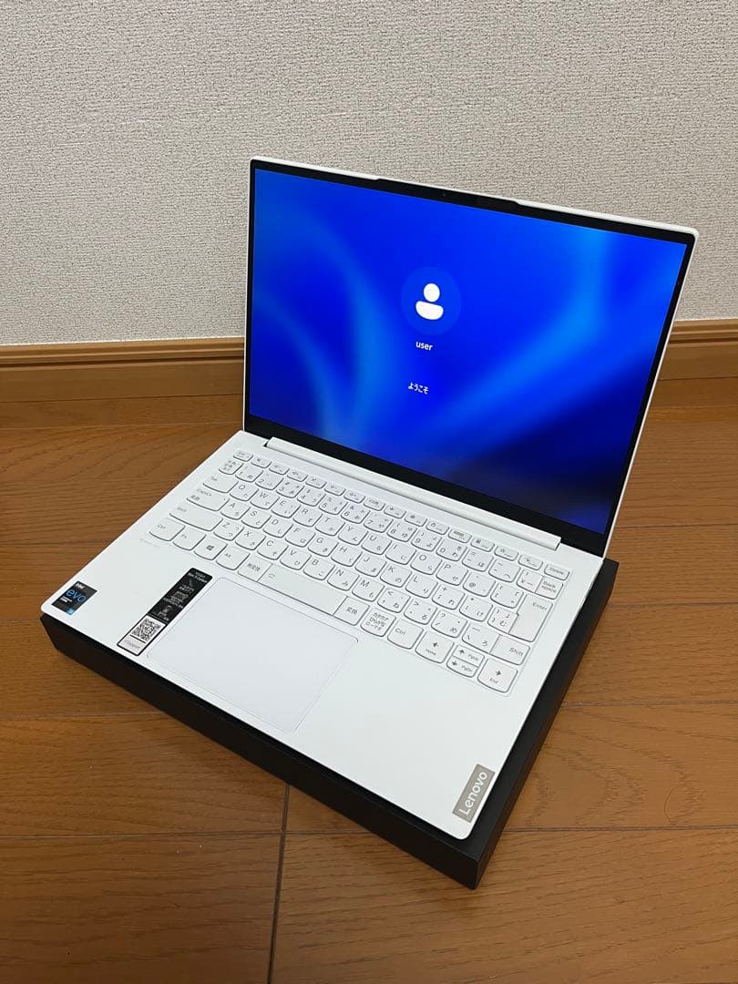Windowsノート本体 Lenovo Yoga Slim 7 Carbon