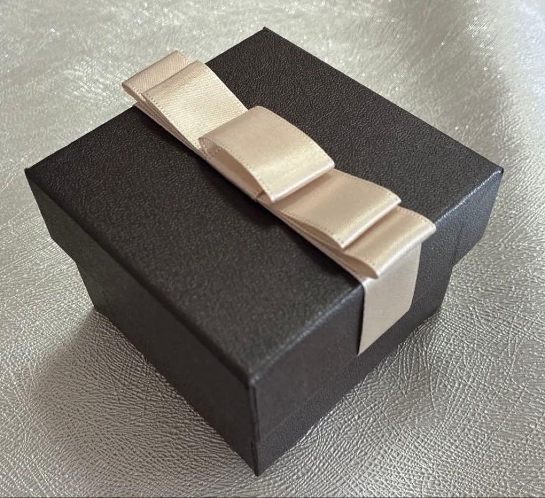 【新品】orefice オレフィーチェ K18YG0.1ctマイクロヌードピアス