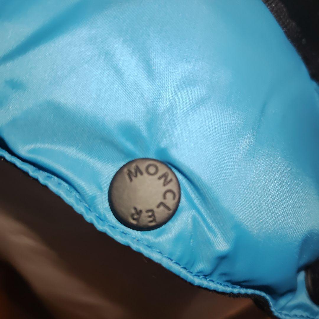 モンクレール青 フード付きダウンジャケット [中古品]