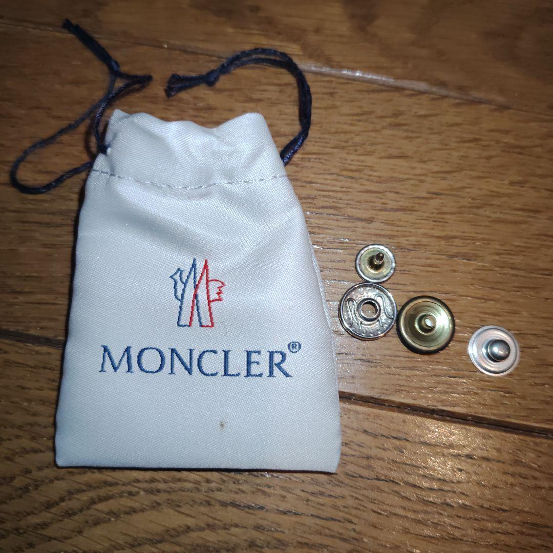 モンクレール青 フード付きダウンジャケット [中古品]