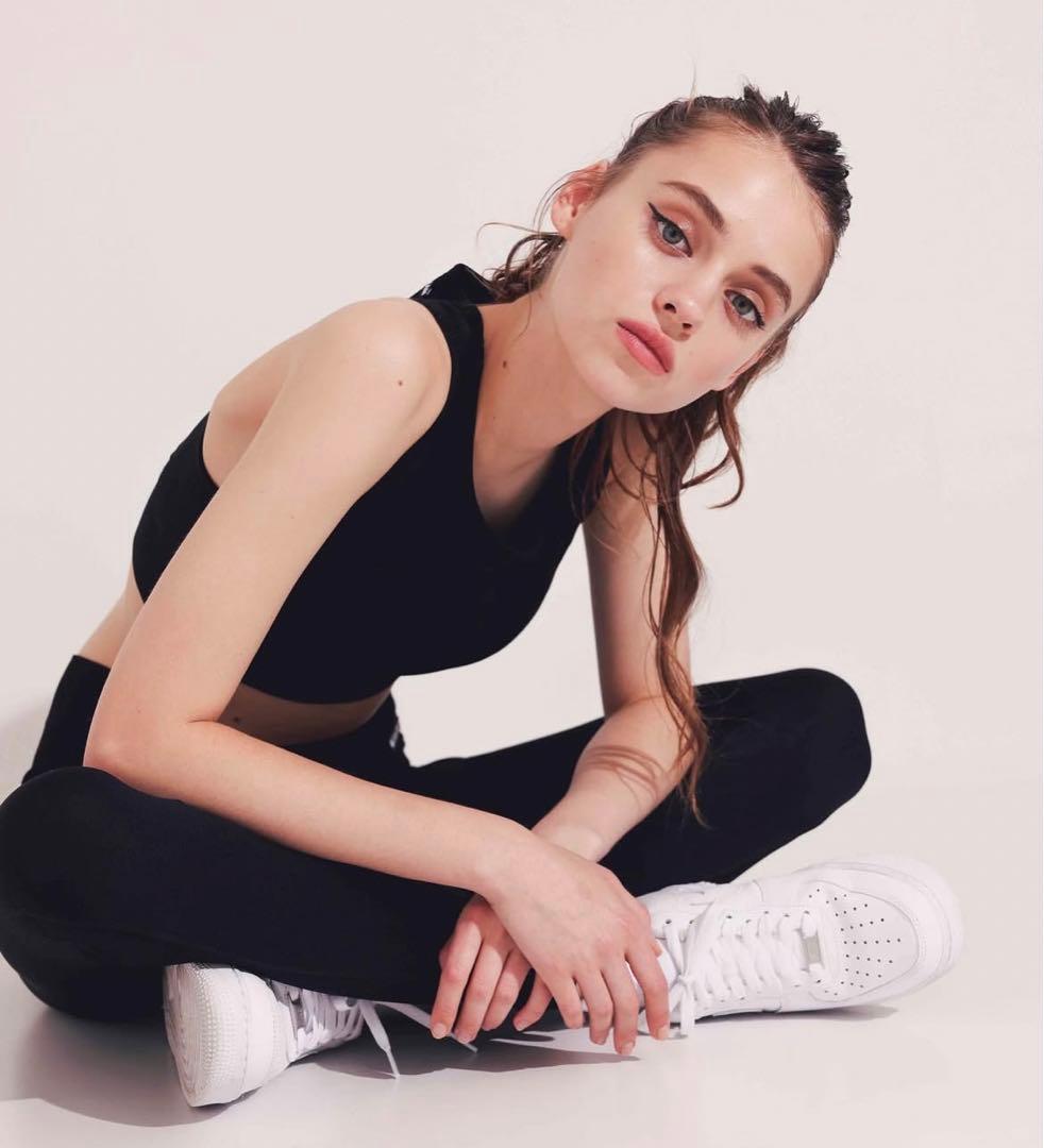 alexia stam トレーニングウェア　セット