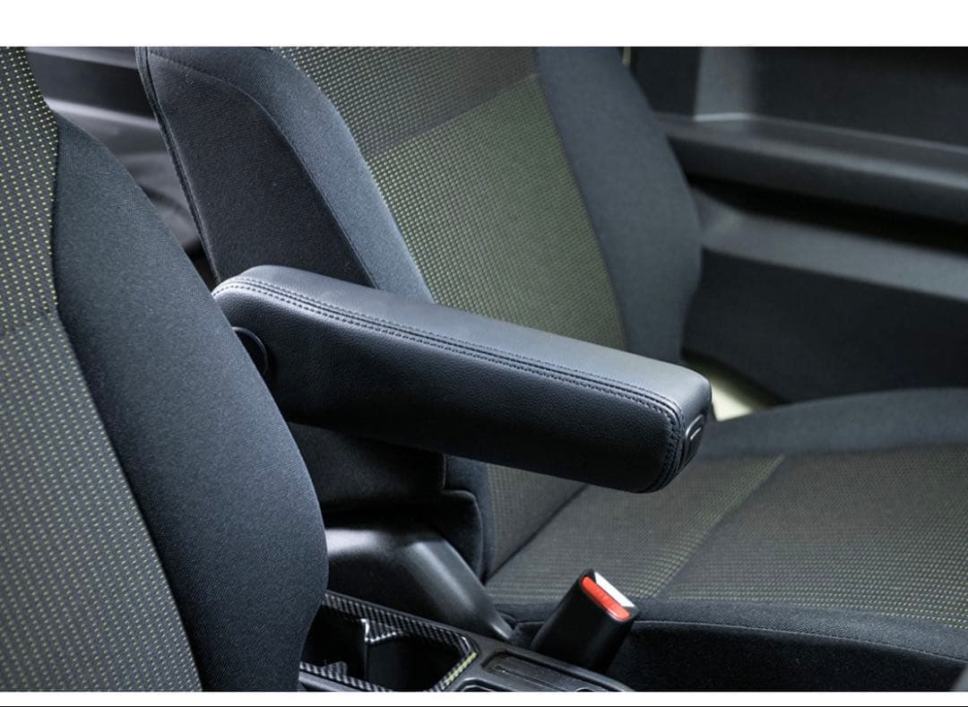 ジムニー　アームレスト(運転席)