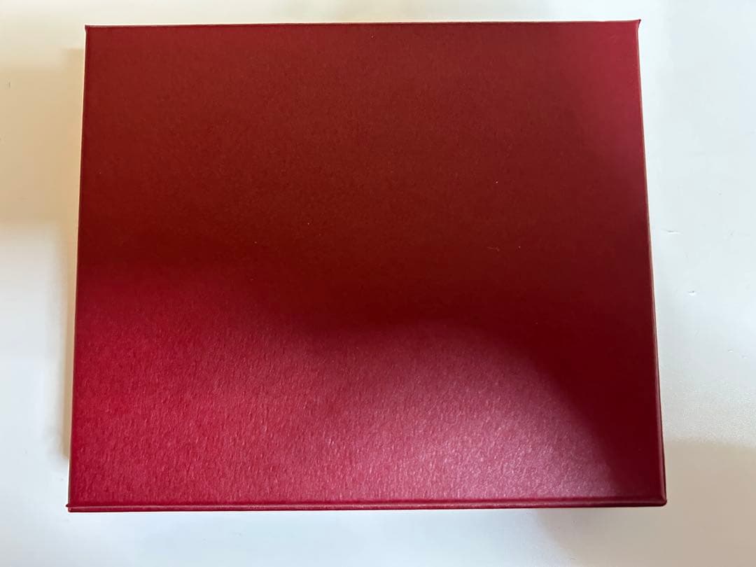 新品フェラガモFerragamo 二つ折り財布 メンズ