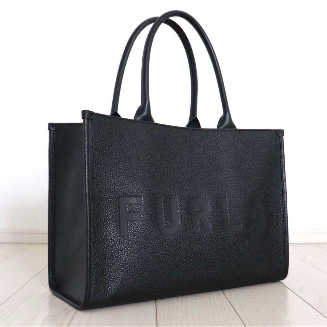 専用出品です。⭐︎美品 FURLA フルラ NIOBE L ワンダー ロゴ レザー