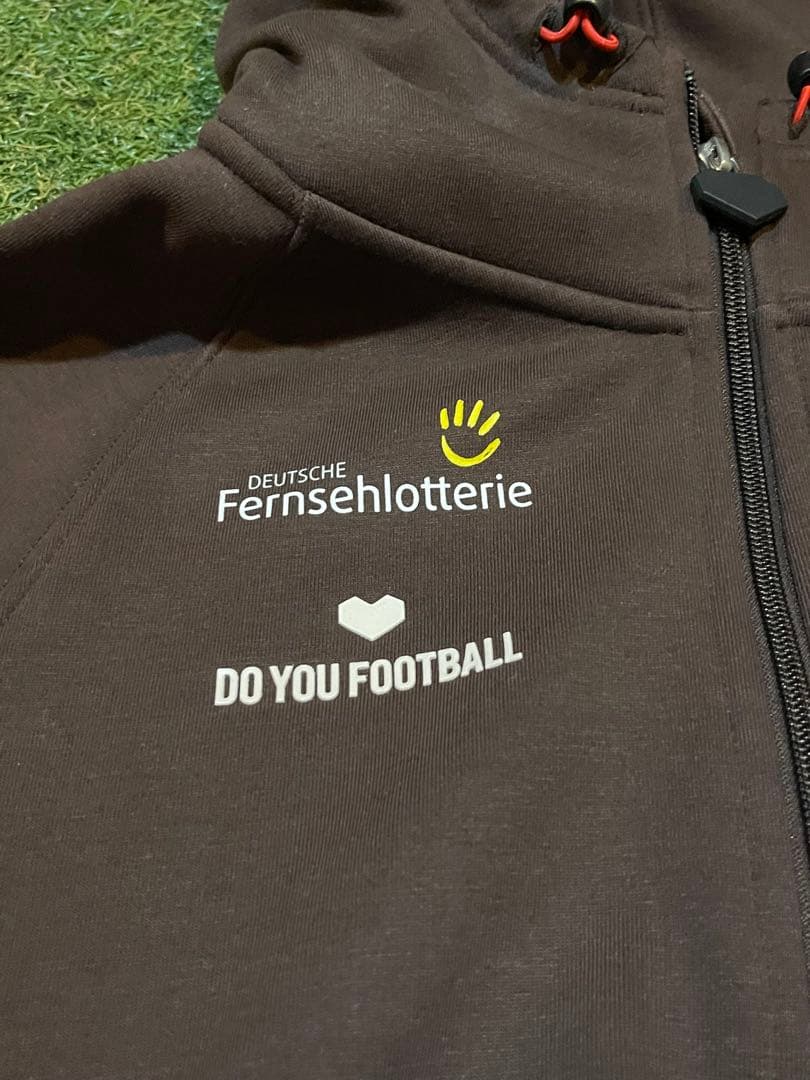 FC St. Pauli ザンクトパウリ　実使用　パーカー　フーディ