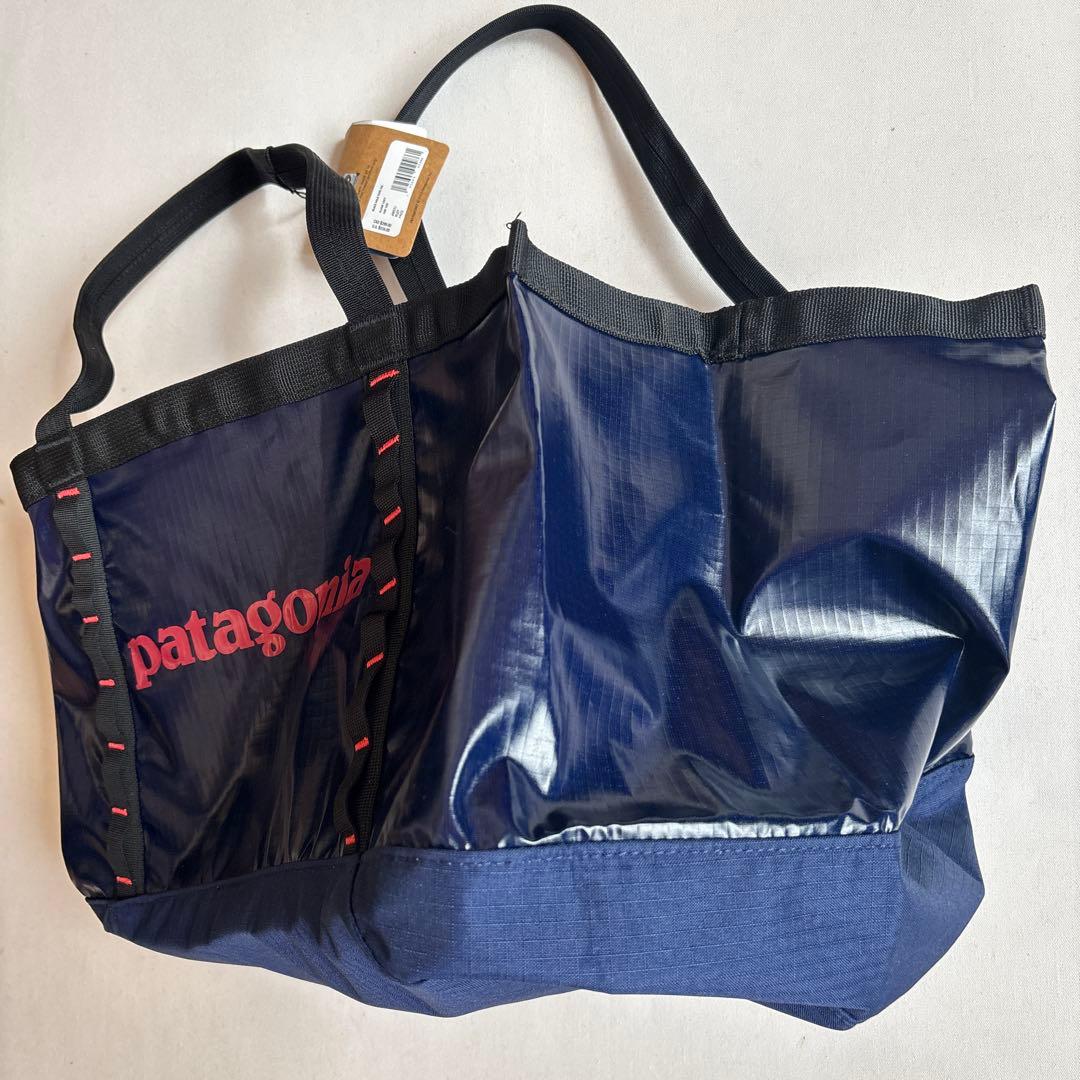 B306新品Patagonia ブラックホールトート 25L トートバッグ大容量