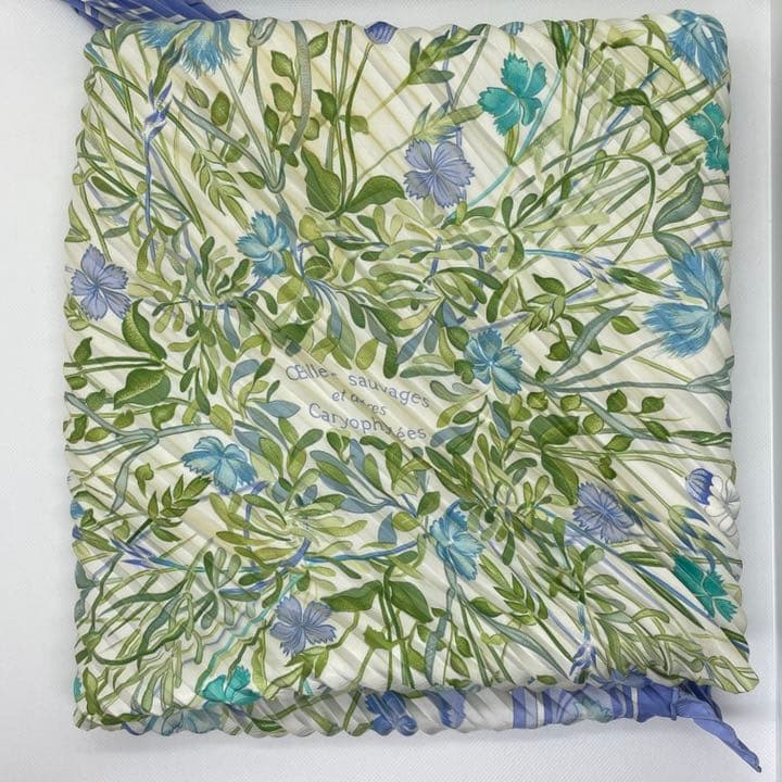 Hermes エルメス カレ90