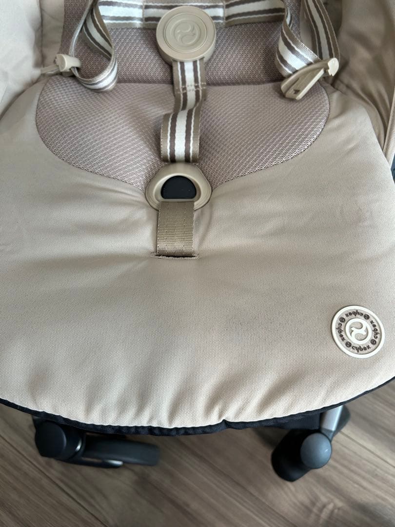 サイベックスリベル　ベージュ　ベビーカー