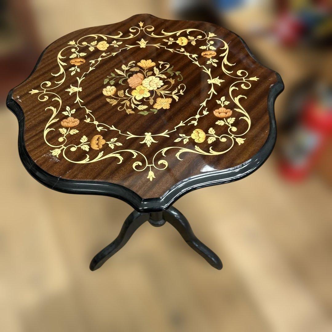 【サイドテーブル】イタリア　象嵌細工　花台　飾り台　インテリア