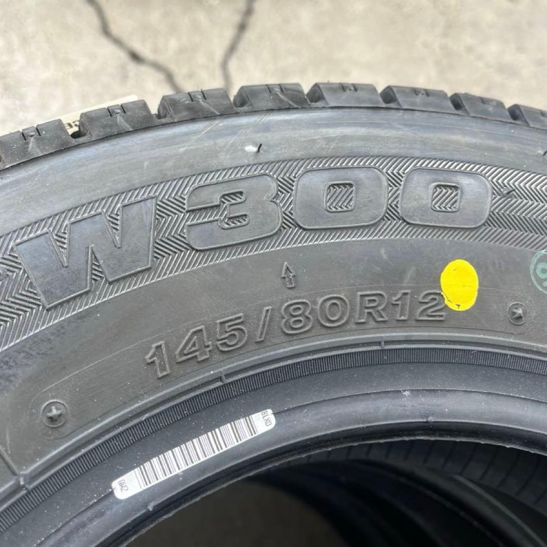 1*1様 未使用2025年製　ブリヂストン　スタッドレスW300 145/80/