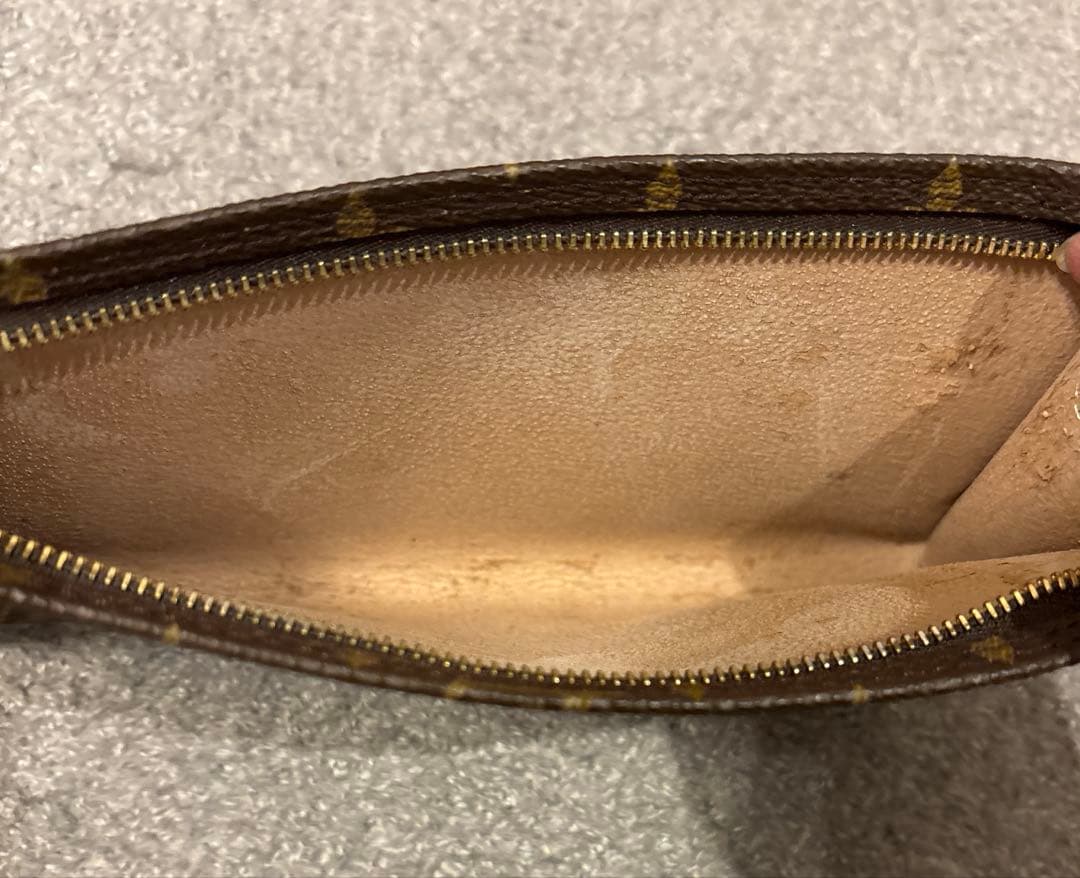ルイヴィトンポーチ　付属品