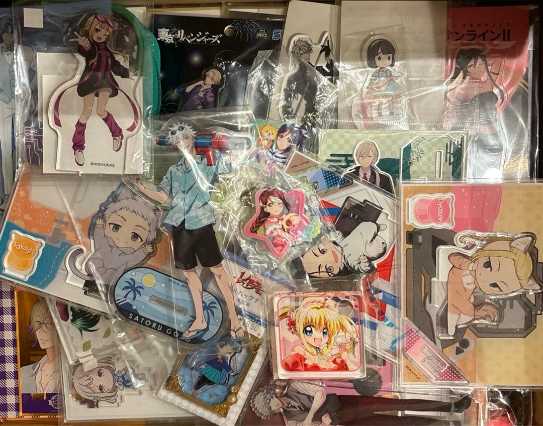 鬼滅の刃 ワンピース　ラブライブ アニメグッズ　まとめ売り 大量　1500点以上