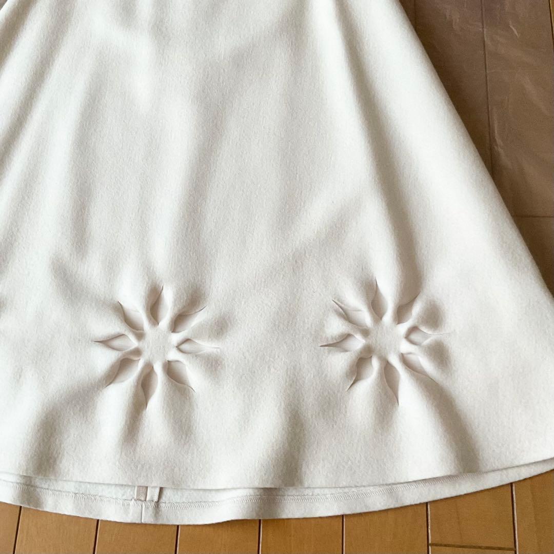 【専用です】★シビラ★花柄カットワークウールフレアスカート ミモレ丈　新品未使用
