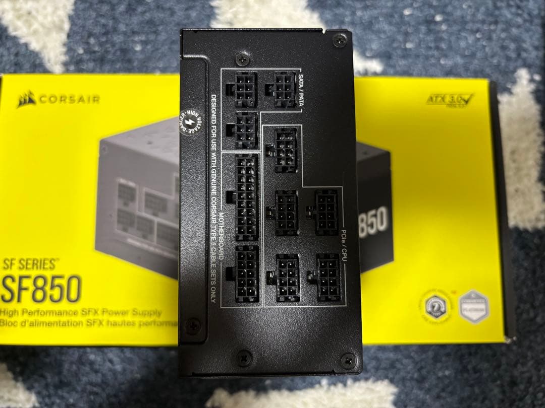 Corsair SF850 SFX電源