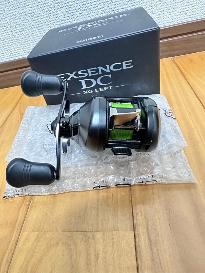 エクスセンスDC EXSENCE DC XG LEFT 3釣行のみ使用 傷なし