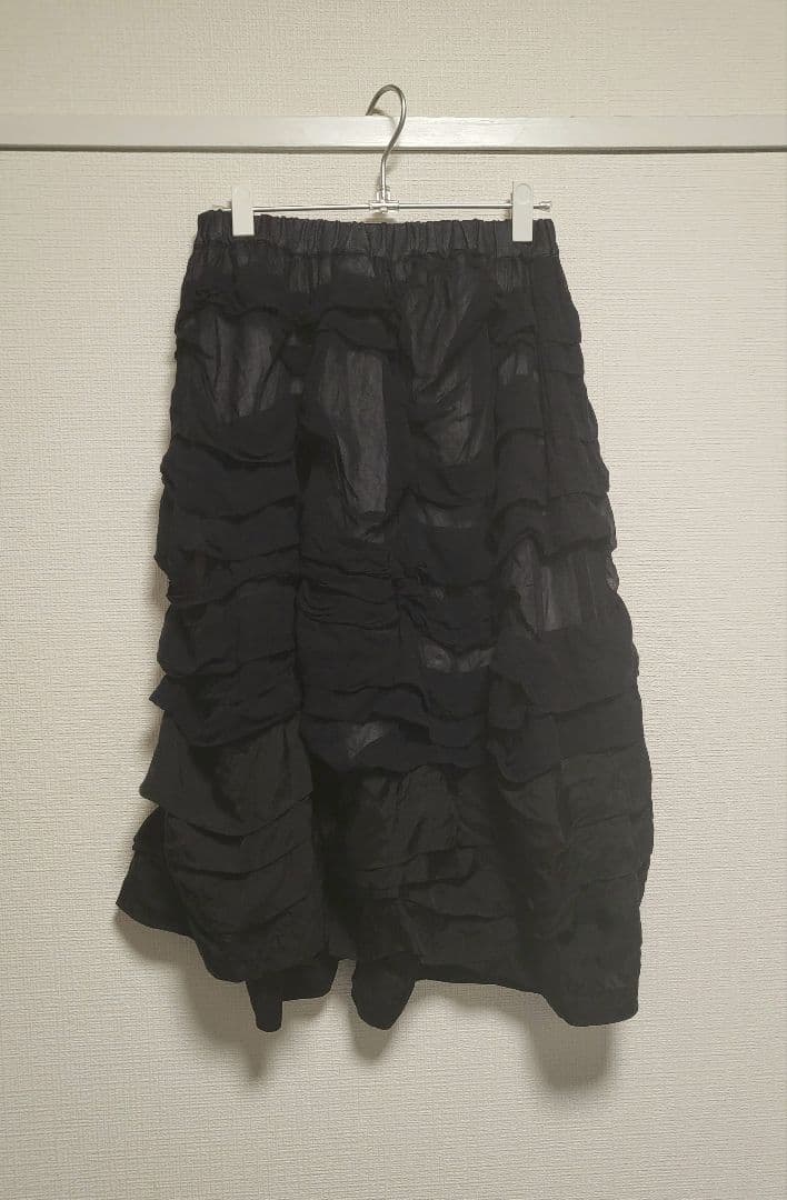 コムコム　フリルジョーゼットスカート