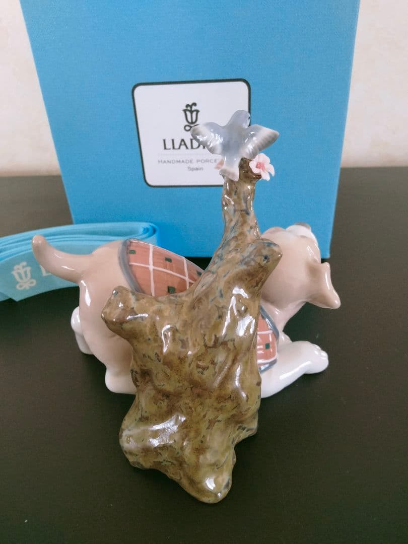 【最終値下げ】新品 リヤドロ「blossoms for the puppy」