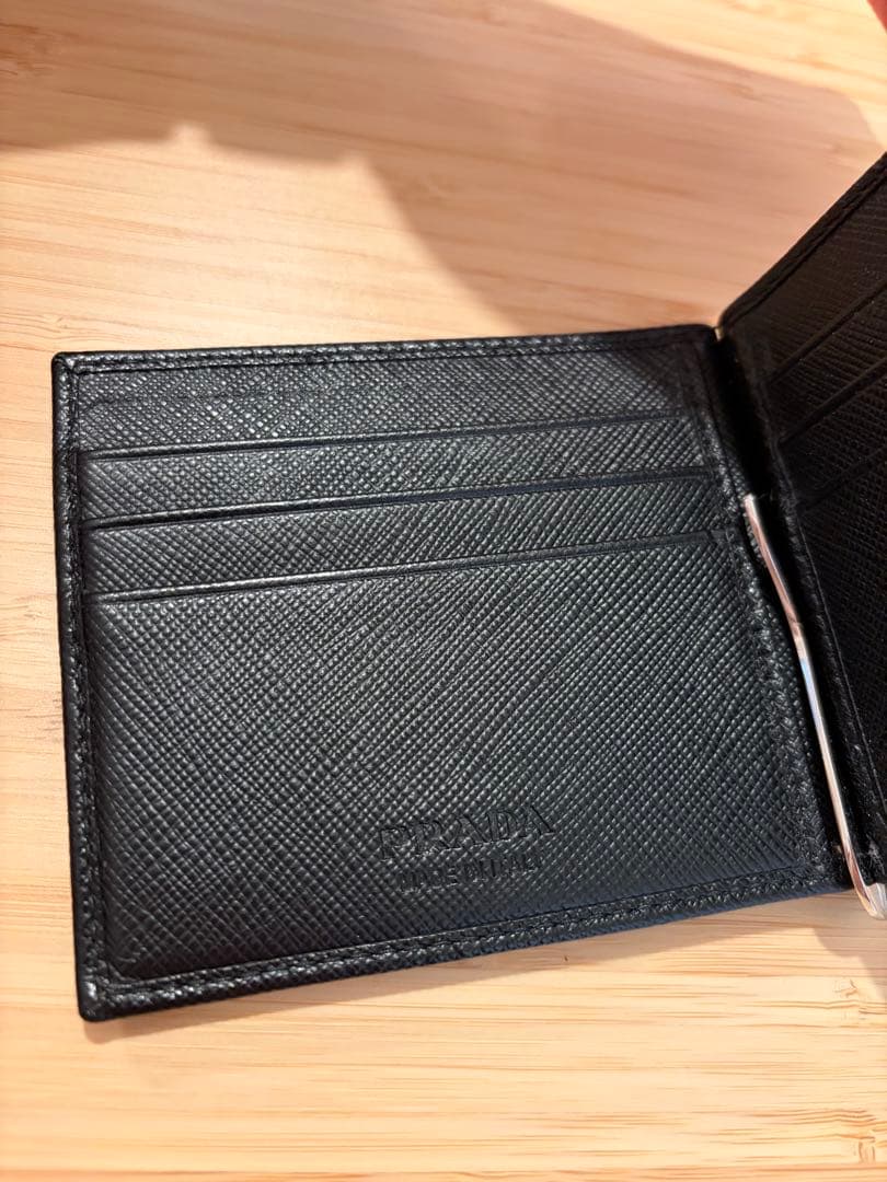 【最終値下げ】PRADA サフィアーノレザー 二つ折りマネークリップ ブラック