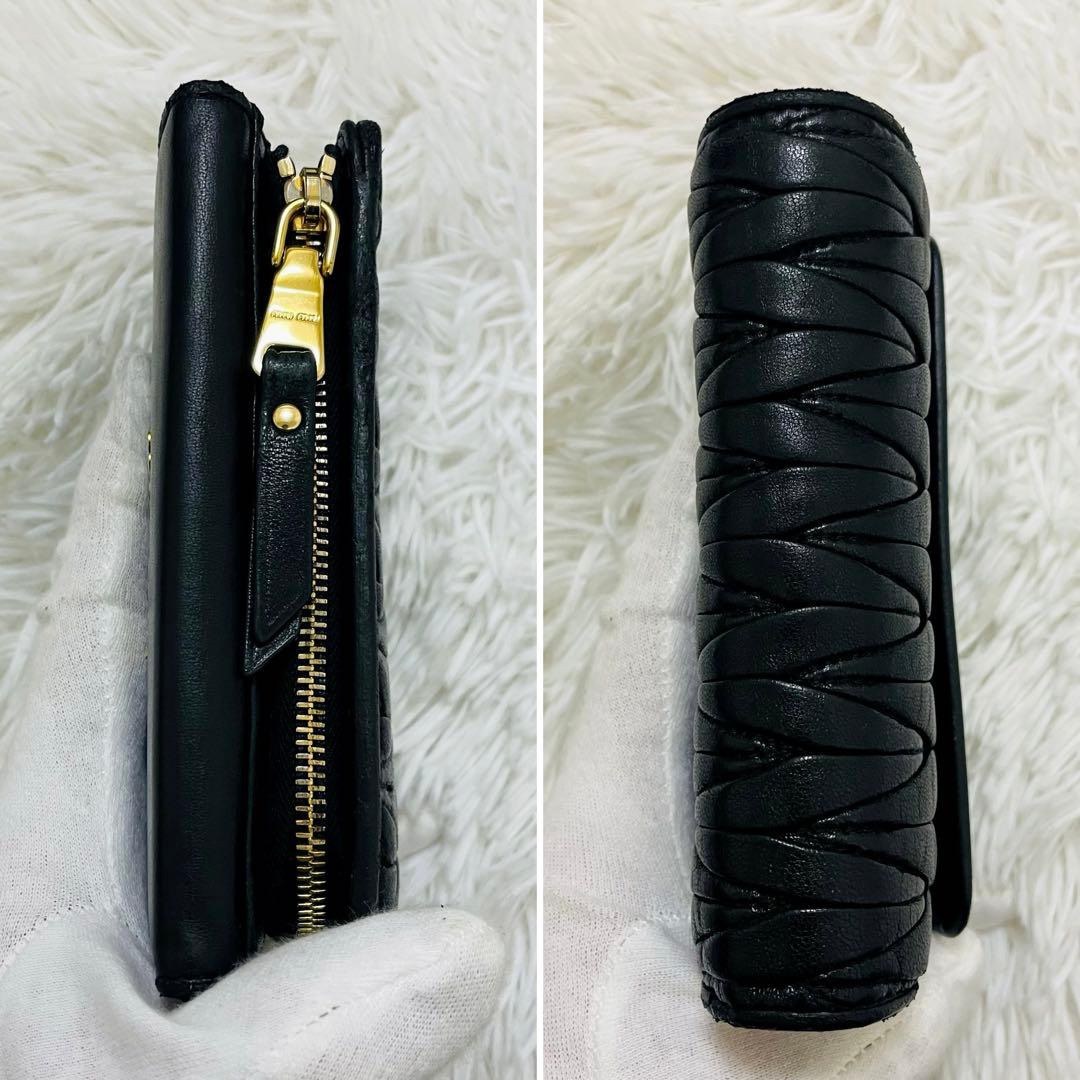 極美✨ミュウミュウ 三つ折り財布 キルティング レザー マテラッセ 黒