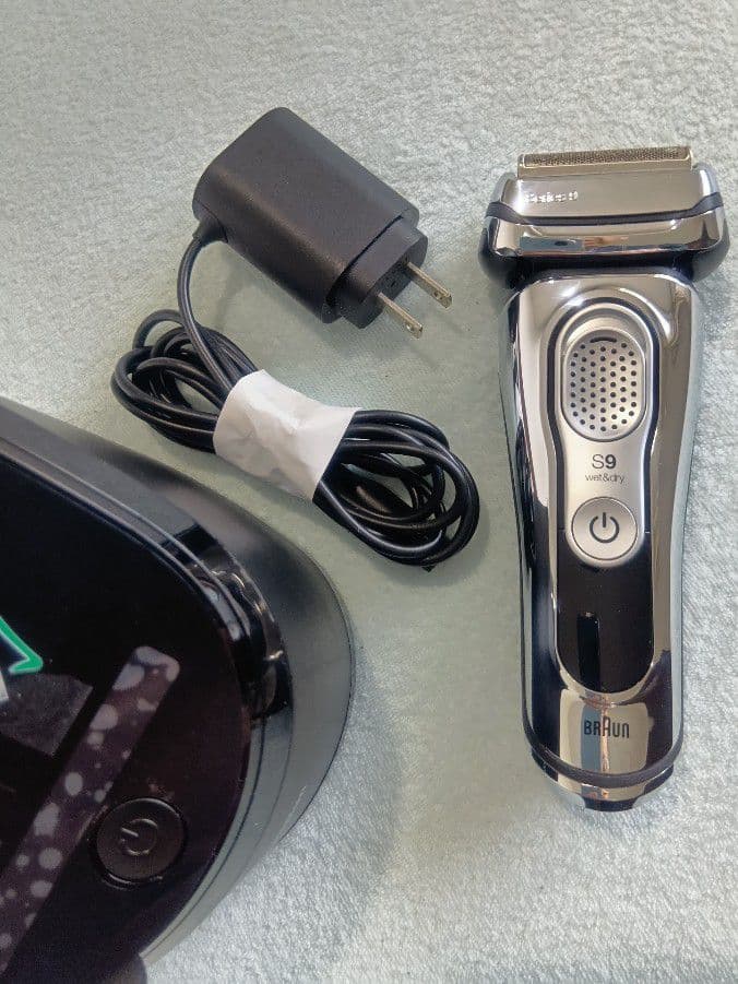 BRAUN シリーズ9 S9 9384cc-v 洗浄器付き 新品未使用❣️