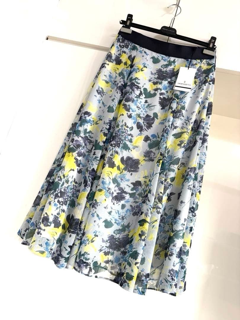 新品　モラビトスペル　カタログ掲載上品な花柄スカート　サイズ40 ¥64900