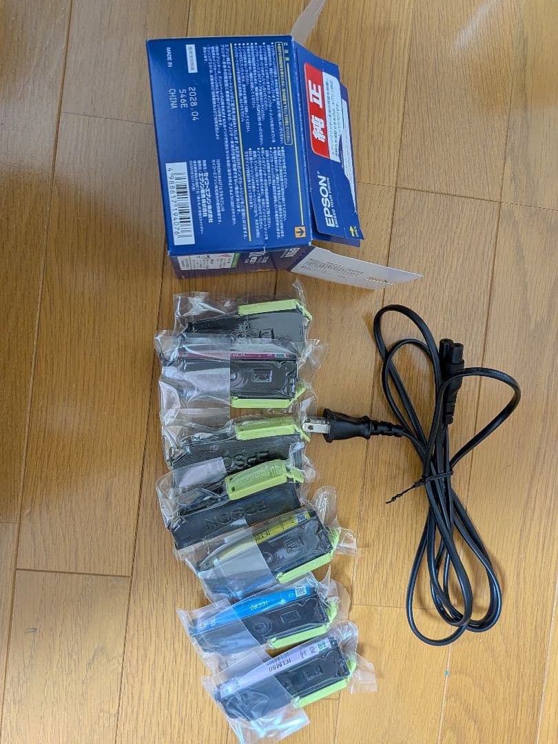 【ジャンク品】EPSONプリンター　EP808AW 　新品純正 インク７本付