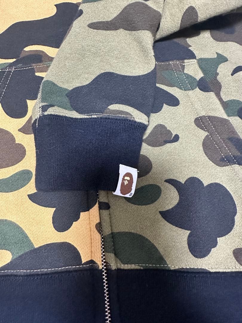 美品 A BATHING APE シャークパーカー 迷彩 1st camo
