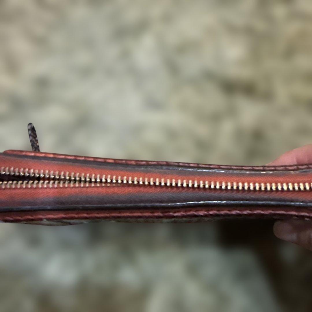 グッチ　長財布　茶色