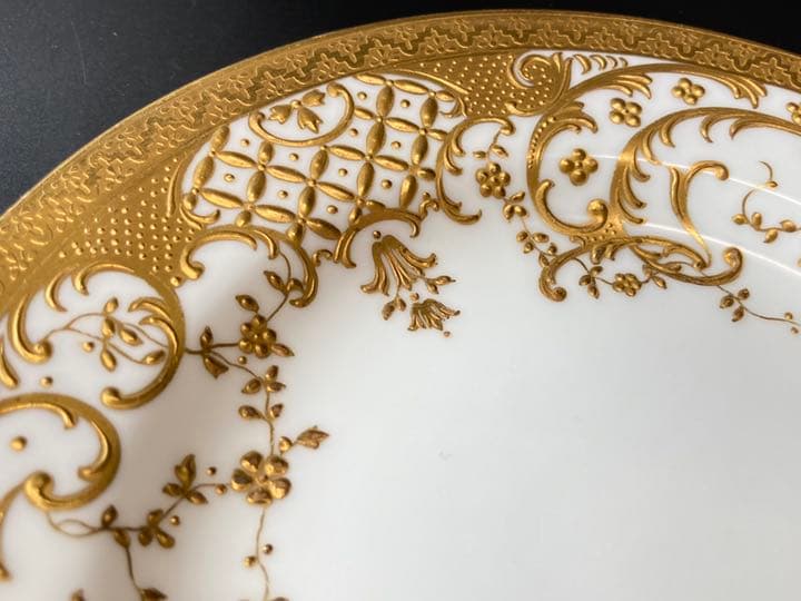 ミントン×コラモア　特注　金盛　唐草紋様草花図　ゴールド　デザートプレート　洋皿