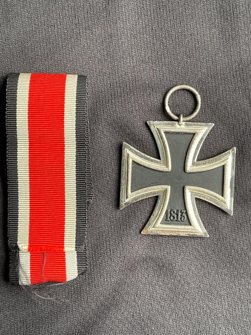 ドイツ軍　実物　第2級鉄十字章　刻印13　リボン付き